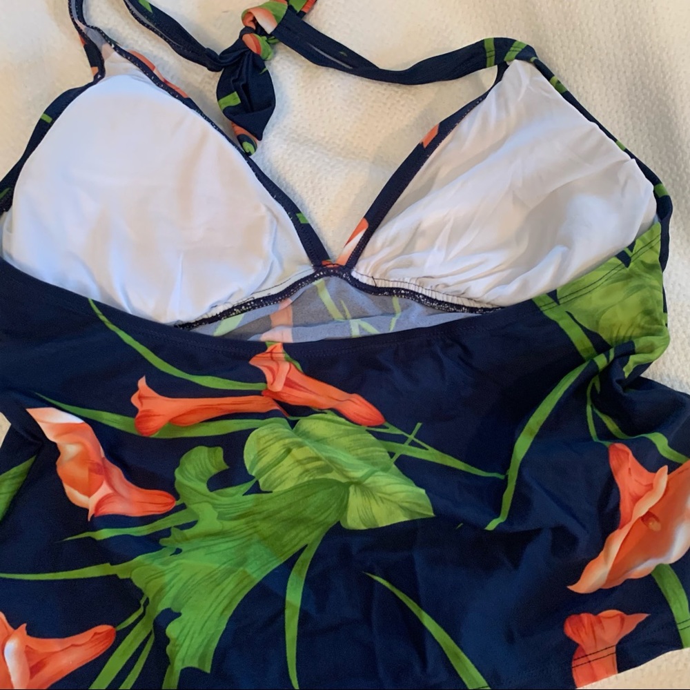 Two piece tankini tropical floral pattern size L - Picture 3 of 3